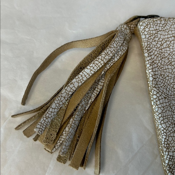 Anthropologie JASPER & JEERA Cream and Gold genuine suede leather Clutch Bag. - Picture 5 of 9